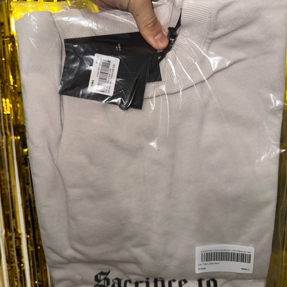 DARC SPORT X ” BODYBUILDING SAVED MY LIFE” PRAYING HANDS CREATOR SHIRT - Picture 9 of 9